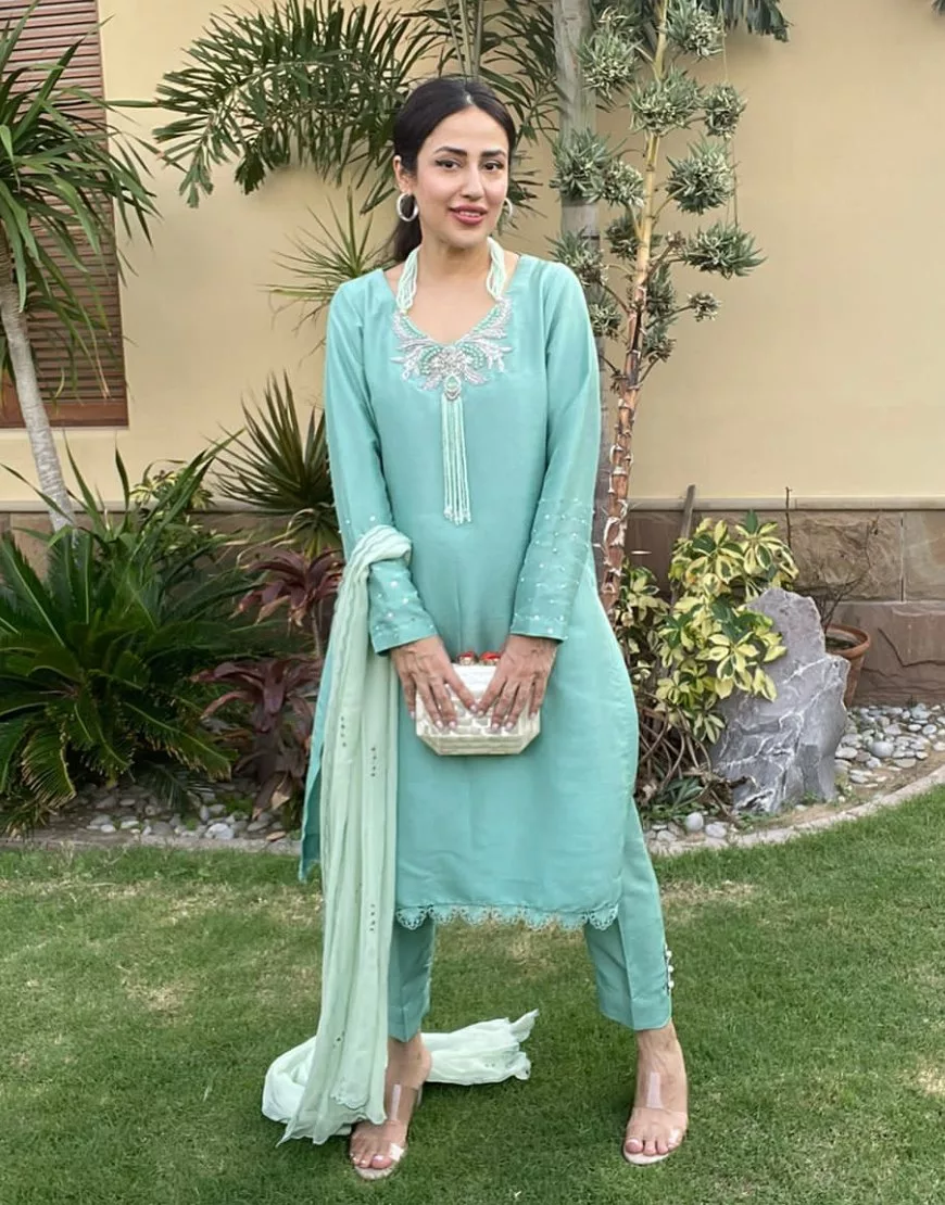Mint Chamak - Image 2