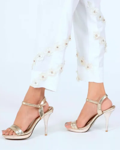 Off White Daisies