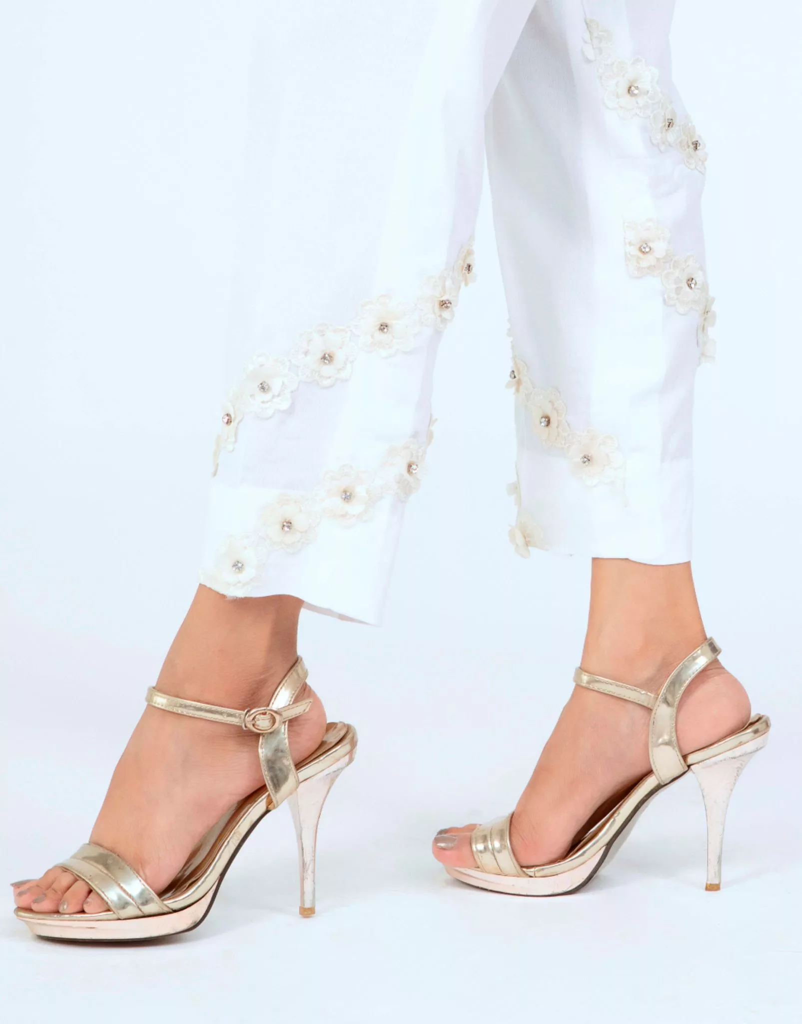 Off White Daisies