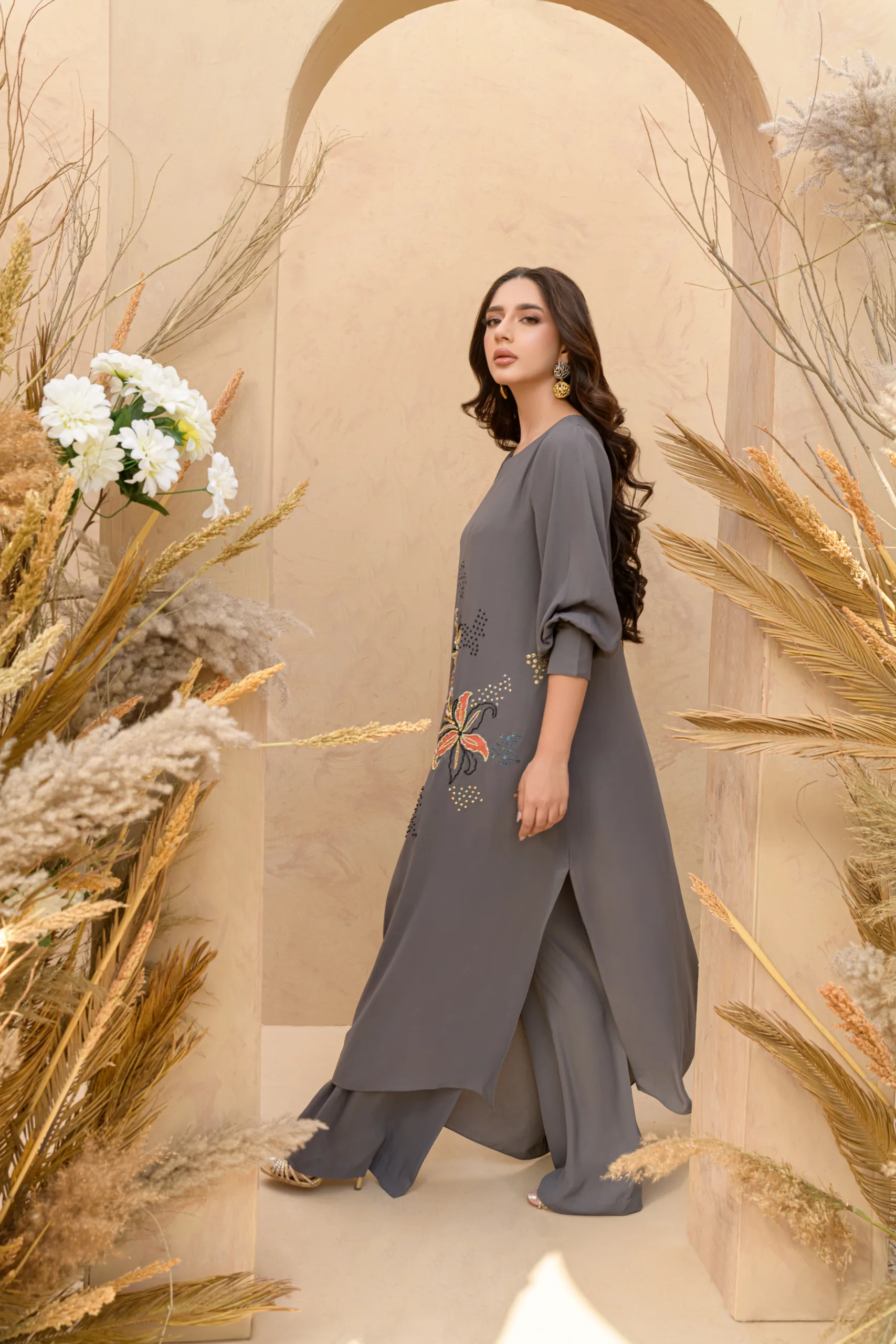 Grey Lily - Image 4
