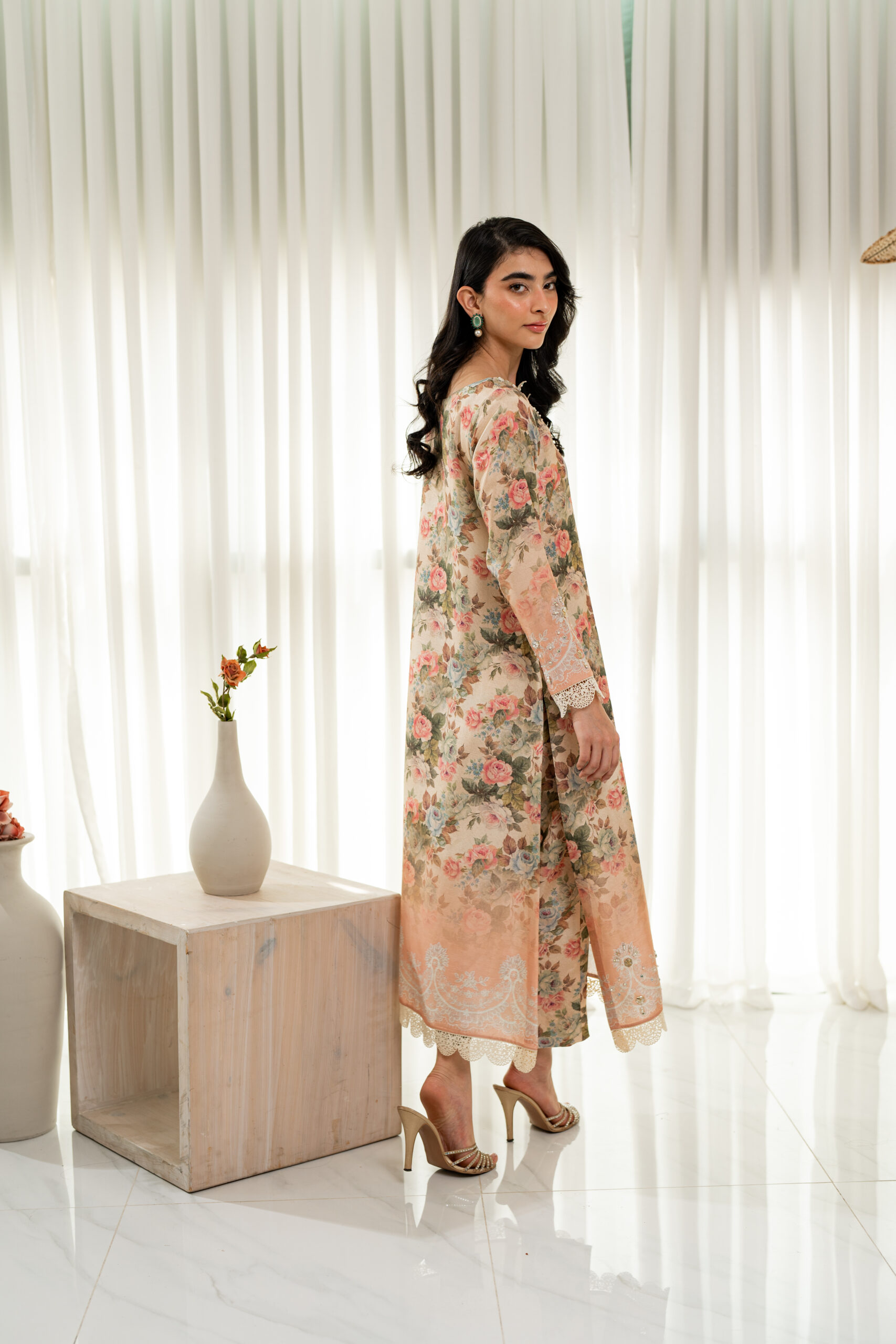 Flirty - Image 8