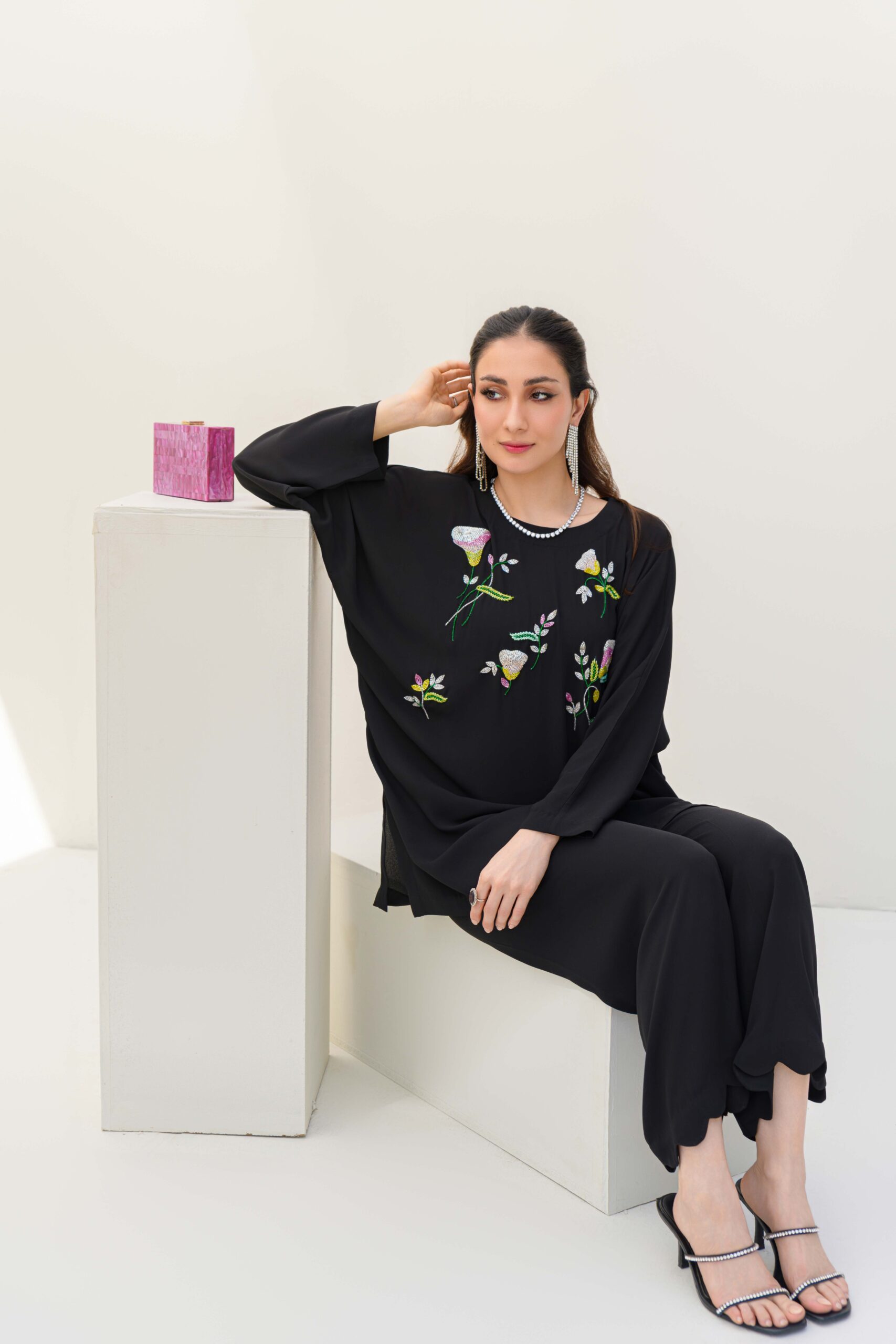 Black lily - Image 7