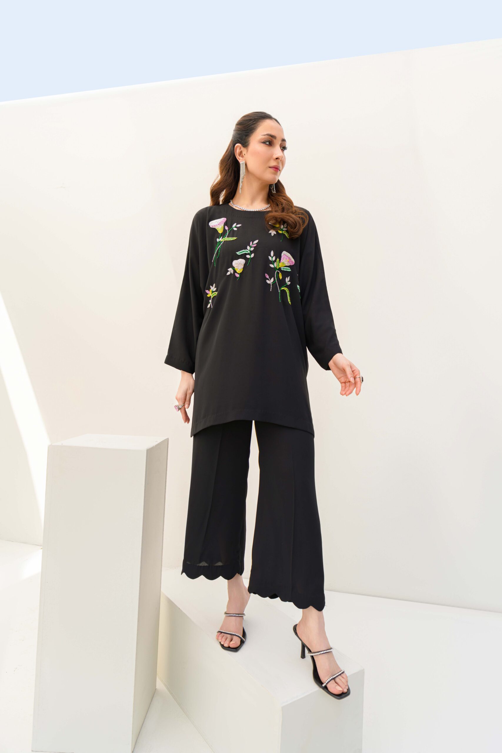 Black lily - Image 6
